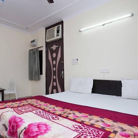 Delhi Inn,Walk In Nizamuddin Railway Station Nueva Delhi Exterior foto