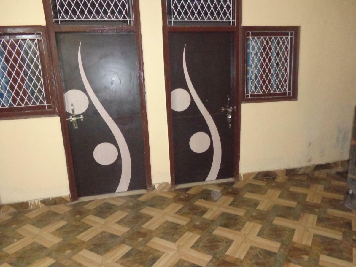 Delhi Inn,Walk In Nizamuddin Railway Station Nueva Delhi Exterior foto
